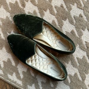 Birdies Green Velvet Heron Flats- Great Condition - 8.5